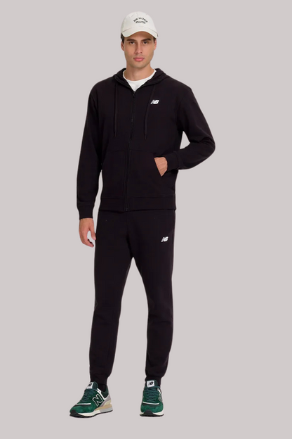 CALÇA MOLETOM NEW BALANCE ESSENTIALS LOGO SILK MP03904B