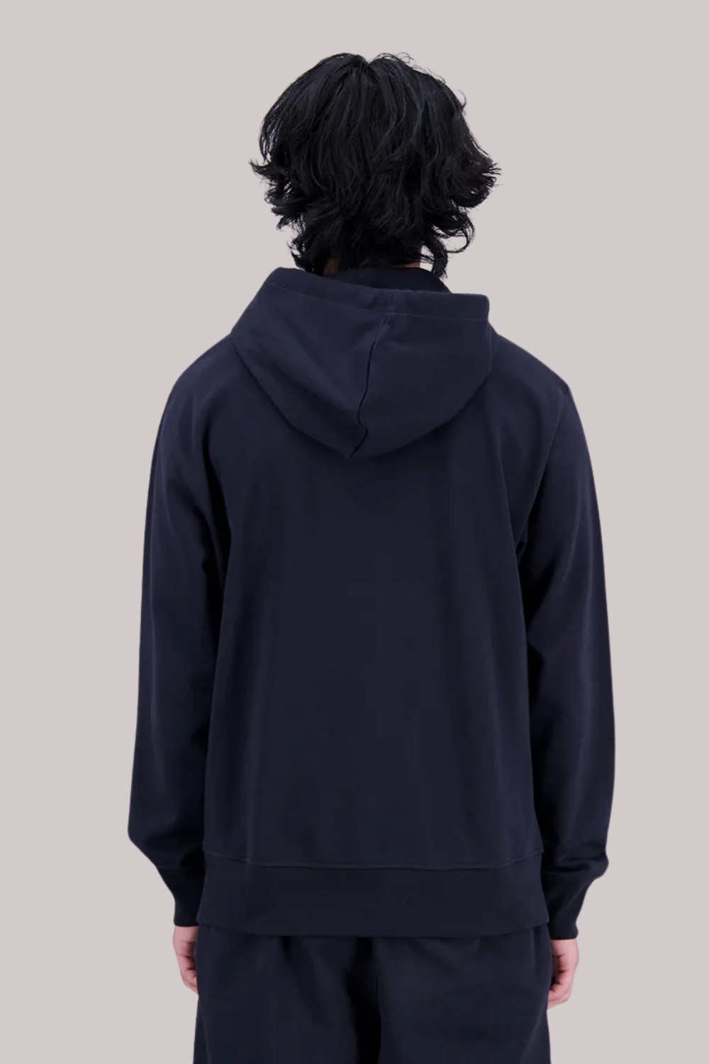 MOLETOM NEW BALANCE ESSENTIALS BASIC COM CAPUZ